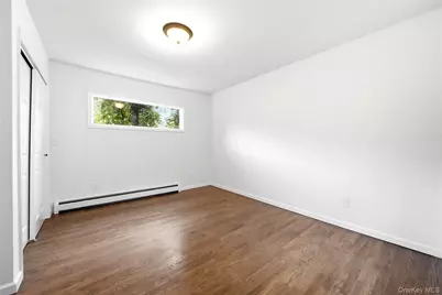 34 Whitestone Road, Sound Beach, NY 11789 - Photo 11