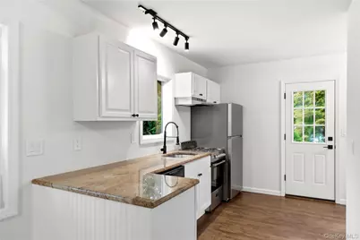 34 Whitestone Road, Sound Beach, NY 11789 - Photo 7