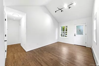 34 Whitestone Road, Sound Beach, NY 11789 - Photo 9