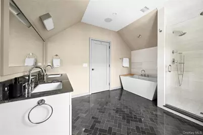 67 Buell Lane Extension, East Hampton, NY 11963 - Photo 11