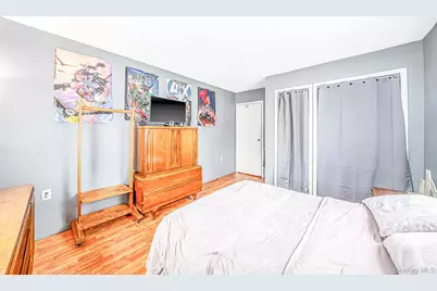 21 Cherokee Drive, Bay Shore, NY 11706 - Photo 11
