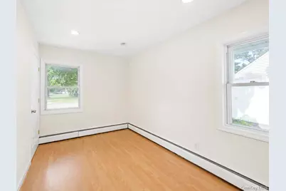 3173 Roxbury Lane, Levittown, NY 11756 - Photo 15