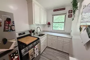 9 Stokes Rd, Yonkers, NY 10710 - Photo 3