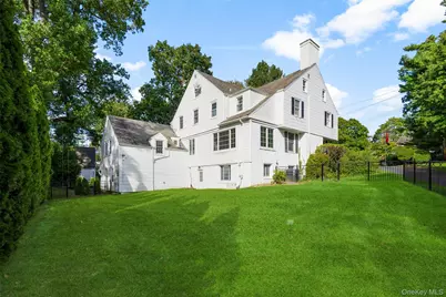 132 Overlook Road, New Rochelle, NY 10804 - Photo 29
