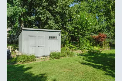 435 Sound Road, Greenport, NY 11944 - Photo 17