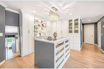 11 Elm Street, Ronkonkoma, NY 11779 - Photo 17