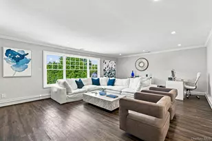 11 Elm St, Ronkonkoma, NY 11779 - Photo 7