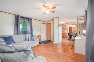 37 Feller Rd, Poughkeepsie, NY 12603 - Photo 7