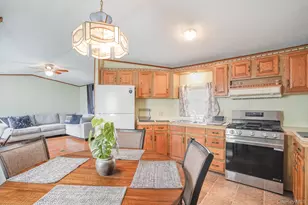 37 Feller Rd, Poughkeepsie, NY 12603 - Photo 9