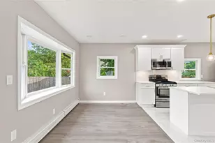 16 West Dr, Bay Shore, NY 11706 - Photo 9