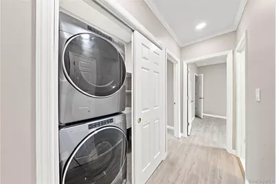 16 West Drive, Bay Shore, NY 11706 - Photo 23