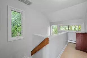 811 Eagle Bay Dr, Ossining, NY 10562 - Photo 19