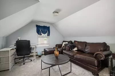 320 Brooklyn Avenue, Massapequa Park, NY 11762 - Photo 11