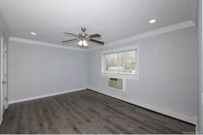 562 New Highway #7-2F, Hauppauge, NY 11788 - Photo 5