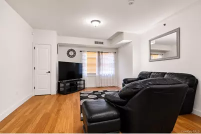 14 E Sandford Boulevard, Mount Vernon, NY 10550 - Photo 7