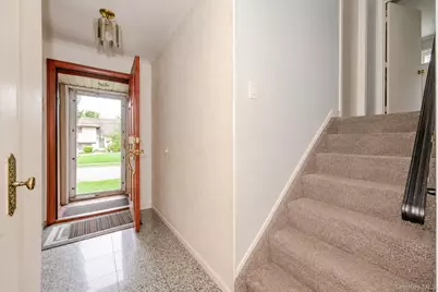 312 W Waukena Avenue, Oceanside, NY 11572 - Photo 11