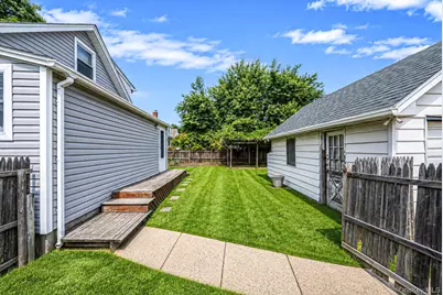 568 N Wellwood Avenue, Lindenhurst, NY 11757 - Photo 29