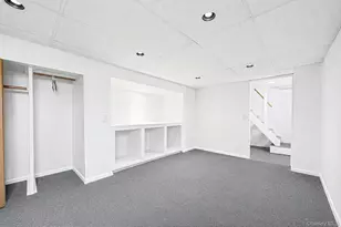 568 N Wellwood Ave, Lindenhurst, NY 11757 - Photo 13