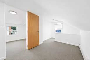 568 N Wellwood Ave, Lindenhurst, NY 11757 - Photo 17