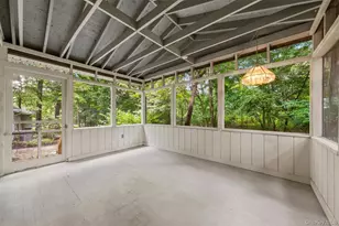 75 Pleasant Ridge Dr, Poughkeepsie, NY 12603 - Photo 23