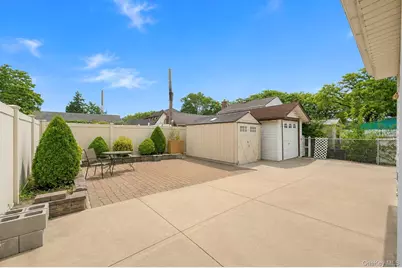 26111 83rd Avenue, Glen Oaks, NY 11004 - Photo 23