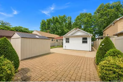 26111 83rd Avenue, Glen Oaks, NY 11004 - Photo 25