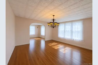 2851 Wilson Avenue, Bellmore, NY 11710 - Photo 5