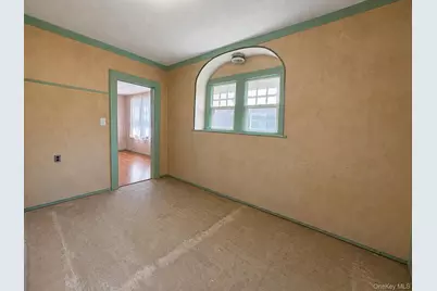 2851 Wilson Avenue, Bellmore, NY 11710 - Photo 11