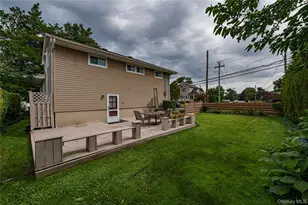 14 Westmoreland Rd, Hicksville, NY 11801 - Photo 3
