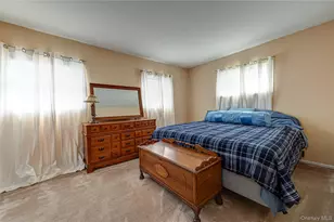 14 Westmoreland Rd, Hicksville, NY 11801 - Photo 13