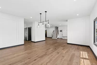 1355 Locust Avenue, Bohemia, NY 11716 - Photo 11