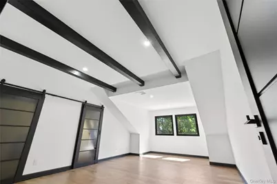 1355 Locust Avenue, Bohemia, NY 11716 - Photo 33