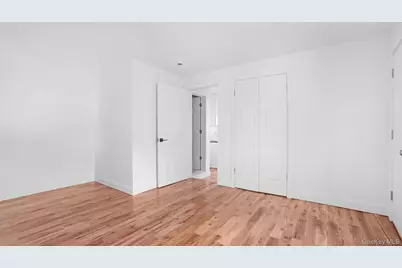 1148 E 211th Street, Bronx, NY 10469 - Photo 11