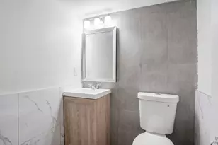 1148 E 211th St, Bronx, NY 10469 - Photo 23