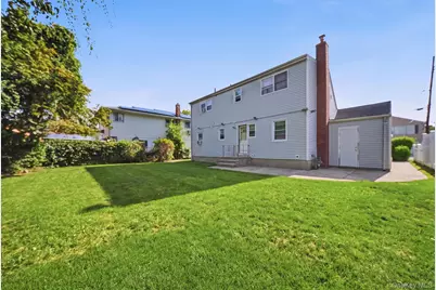 27 Hapsburg Place, Hempstead, NY 11550 - Photo 5