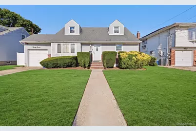 27 Hapsburg Place, Hempstead, NY 11550 - Photo 1