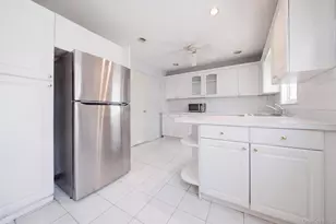 27 Hapsburg Pl, Hempstead, NY 11550 - Photo 13