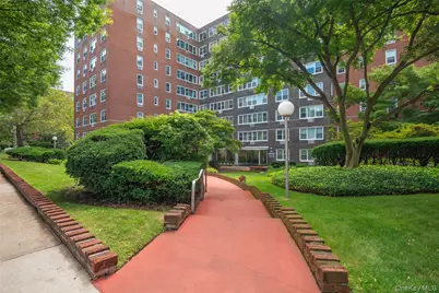 164-20 Highland Avenue #7T, Jamaica, NY 11432 - Photo 1