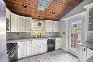 697 S Mountain Rd, New City, NY 10956 - Photo 5