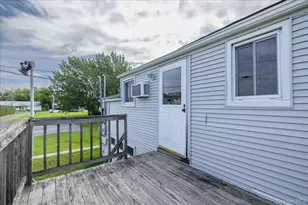 46 Riverdale Ave, Massapequa, NY 11758 - Photo 29