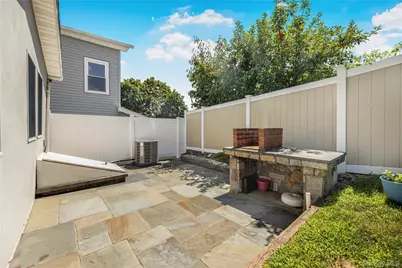 949 Mile Square Road, Yonkers, NY 10704 - Photo 15