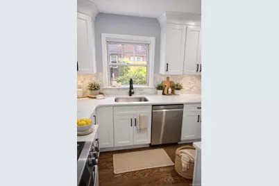 321 Oakford Street, West Hempstead, NY 11552 - Photo 3