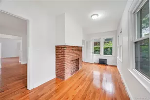 104-04 202nd St, Saint Albans, NY 11412 - Photo 31