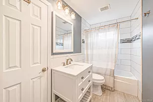 86 Creighton Ave, Ronkonkoma, NY 11779 - Photo 21