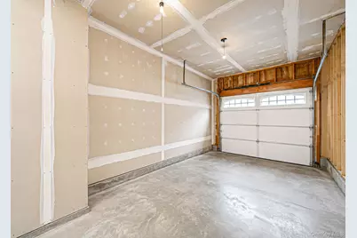 86 Creighton Avenue, Ronkonkoma, NY 11779 - Photo 27