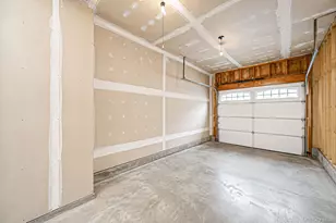 86 Creighton Ave, Ronkonkoma, NY 11779 - Photo 27