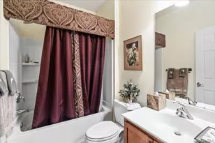 101 Mozart Ct, Eastport, NY 11941 - Photo 15