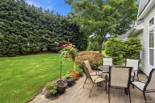 101 Mozart Ct, Eastport, NY 11941 - Photo 19