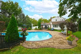 29 Boxwood Dr, Kings Park, NY 11754 - Photo 29