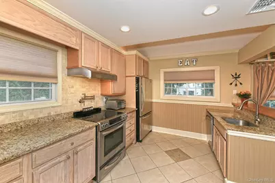 29 Boxwood Drive, Kings Park, NY 11754 - Photo 11